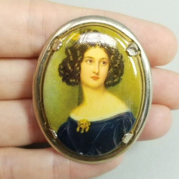 Vintage Jewelry - Vintage Portrait of Woman in Blue Dress Oval Brooch, Transfer Print Retro Estate